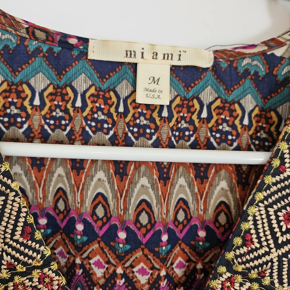 Miami Multicolor Patterned Top - Picture 3 of 8